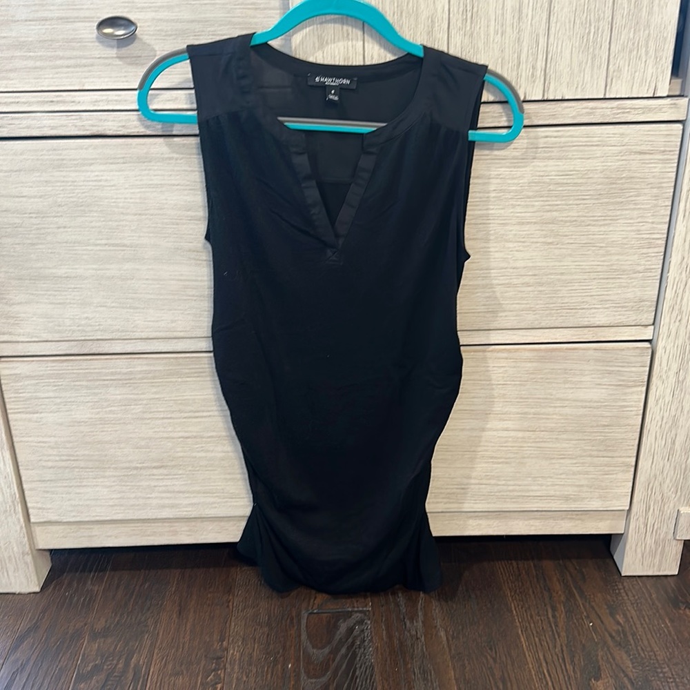 Maternity top.